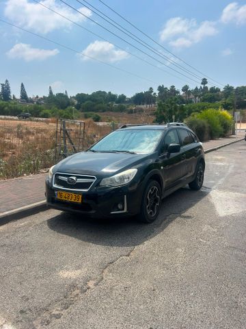 מודעת רכב סובארו XV