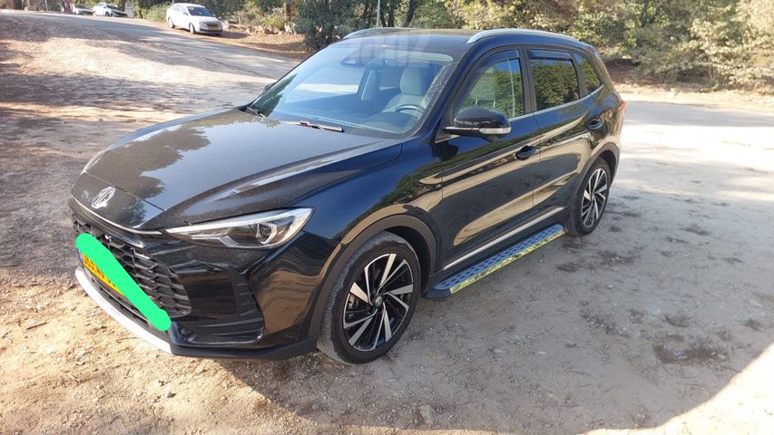 אם ג'י ZS