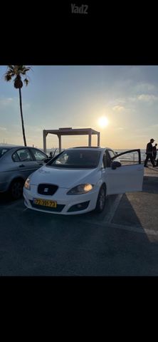סיאט לאון