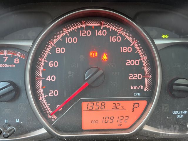 טויוטה יאריס