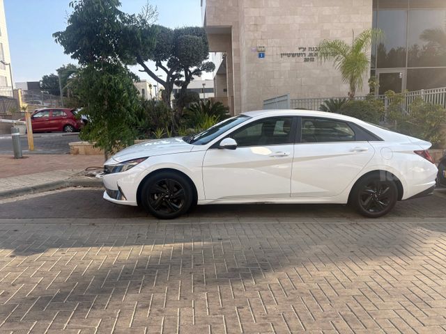 יונדאי אלנטרה