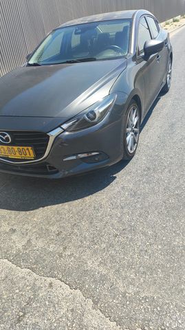 מודעת רכב מאזדה 3