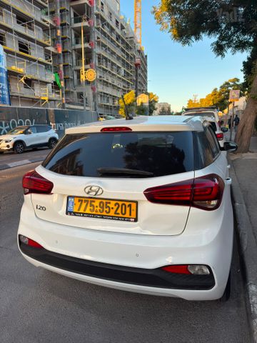 יונדאי i20