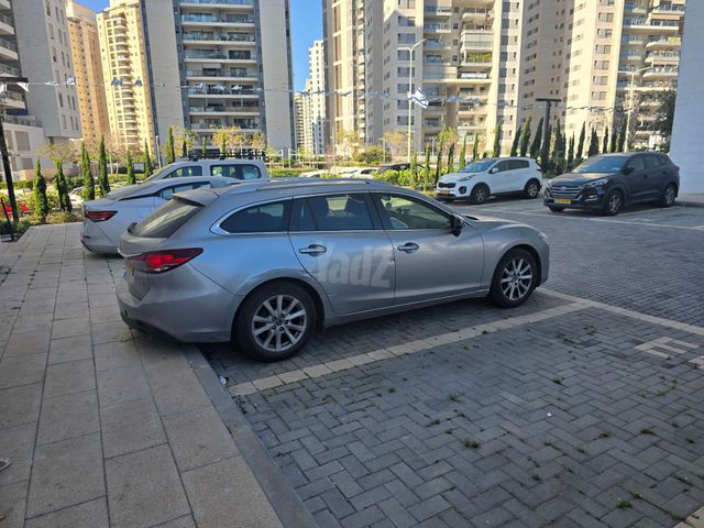 מאזדה 6
