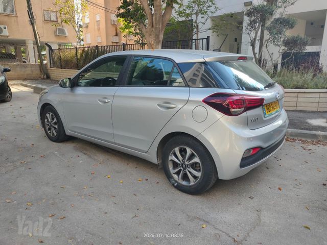 יונדאי i20