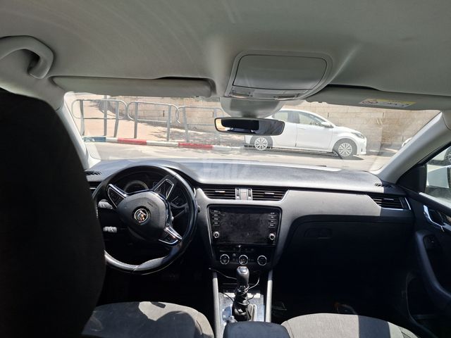 סקודה אוקטביה