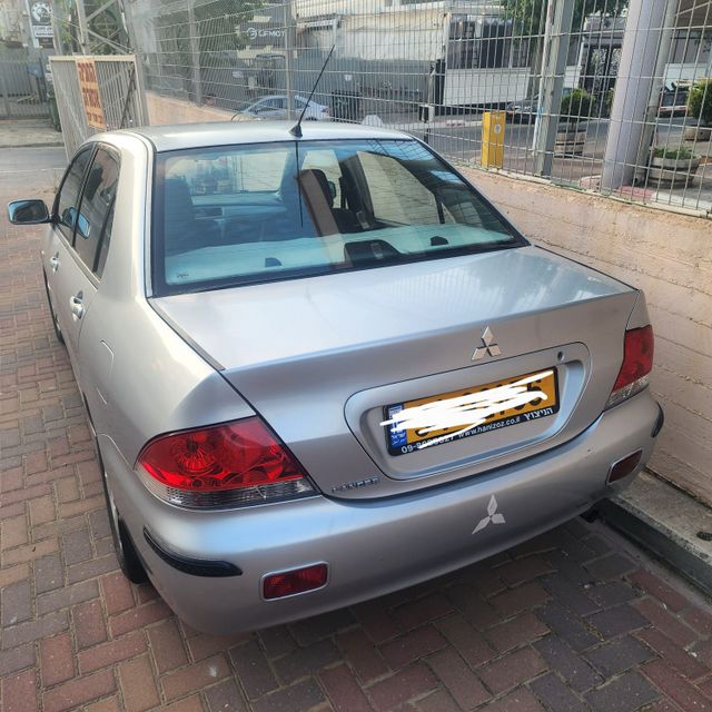 מודעת רכב מיצובישי לנסר