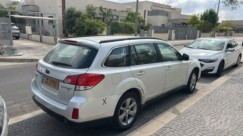 סובארו אאוטבק