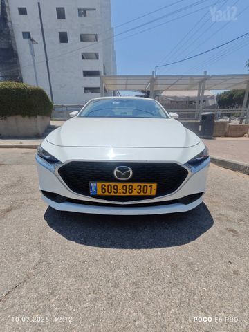 מודעת רכב מאזדה 3