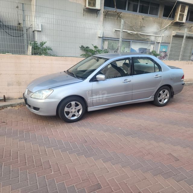 מיצובישי לנסר