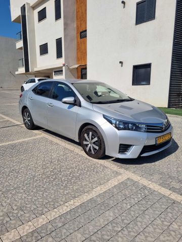 טויוטה קורולה