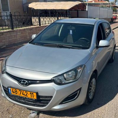 יונדאי i20