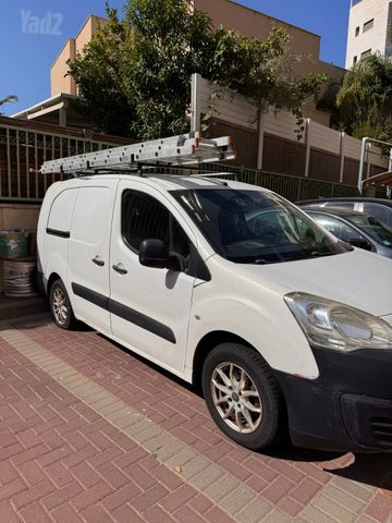מודעת רכב סיטרואן ברלינגו