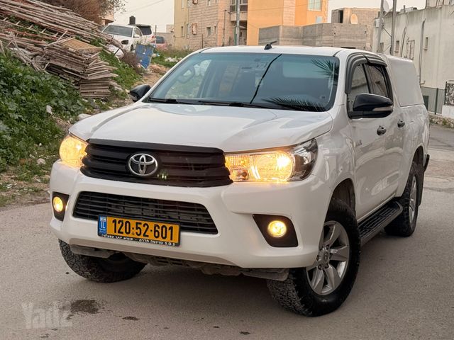 מודעת רכב טויוטה היילקס
