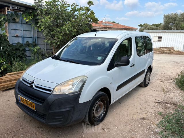 מודעת רכב סיטרואן ברלינגו