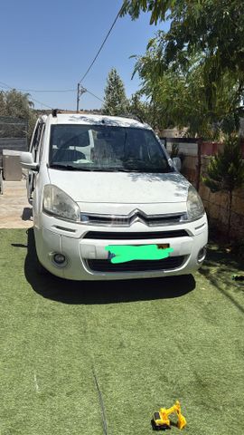 מודעת רכב סיטרואן ברלינגו