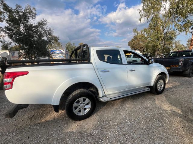 מיצובישי טרייטון / L200