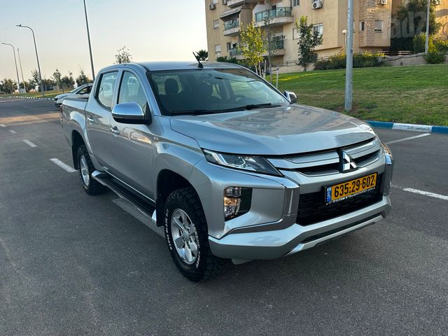 מודעת רכב מיצובישי טרייטון / L200