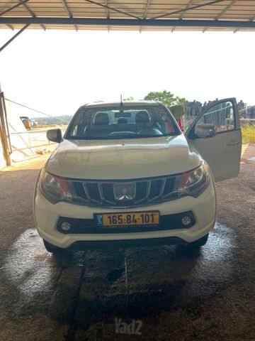 מודעת רכב מיצובישי טרייטון / L200
