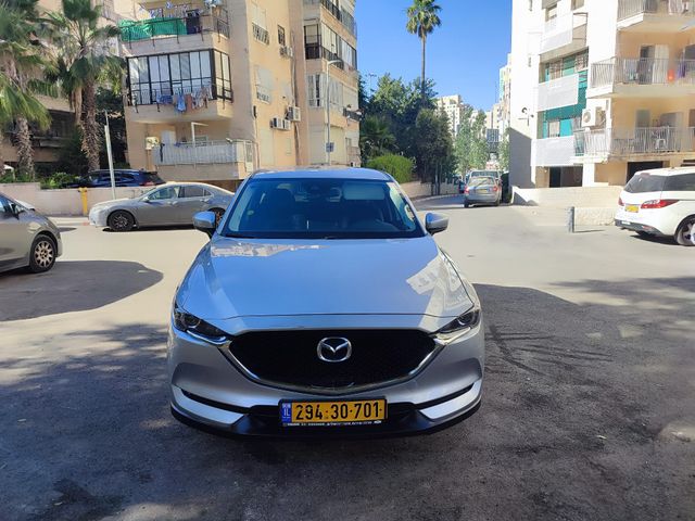 מודעת רכב מאזדה CX-5