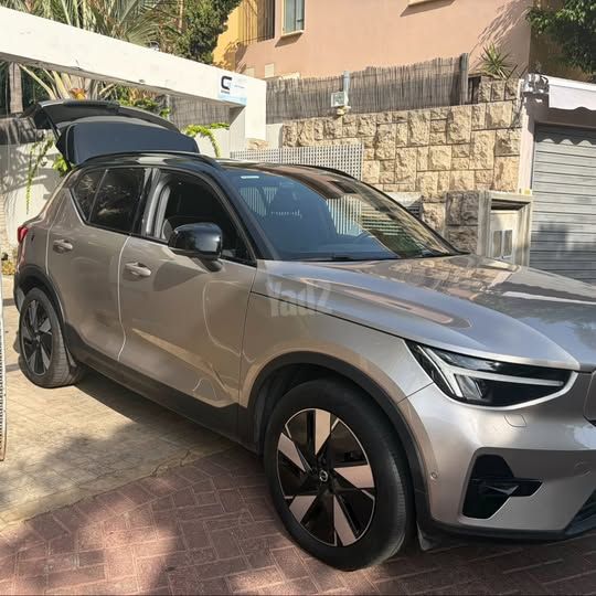 וולוו XC40