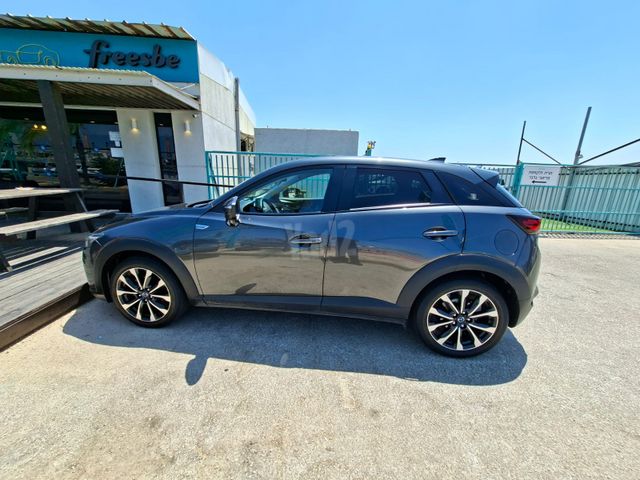 מודעת רכב מאזדה CX-3