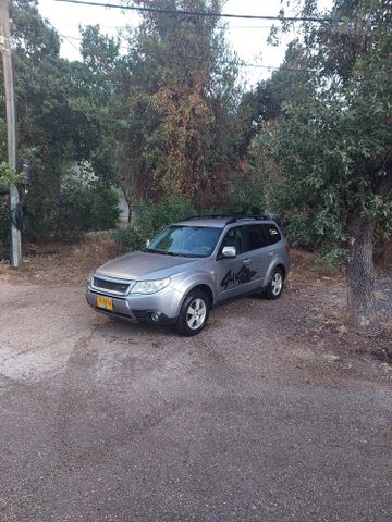 סובארו פורסטר