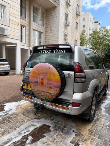 טויוטה לנד קרוזר