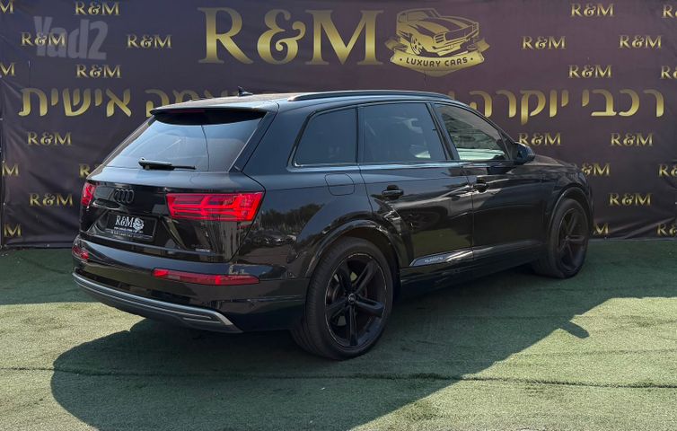אאודי Q7