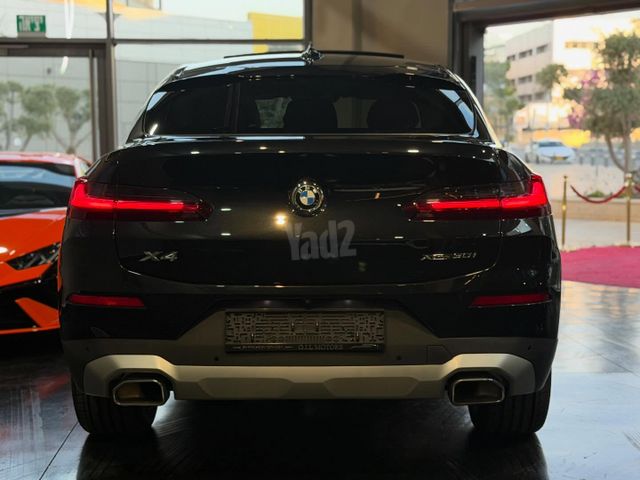 ב מ וו X4