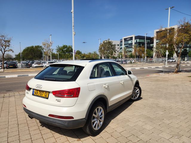 אאודי Q3