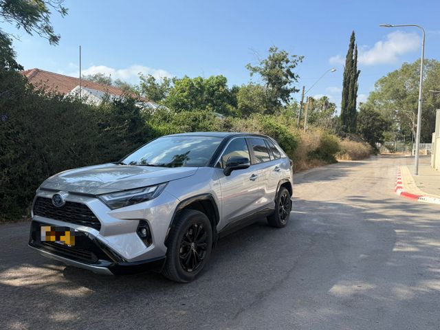 מודעת רכב טויוטה RAV4