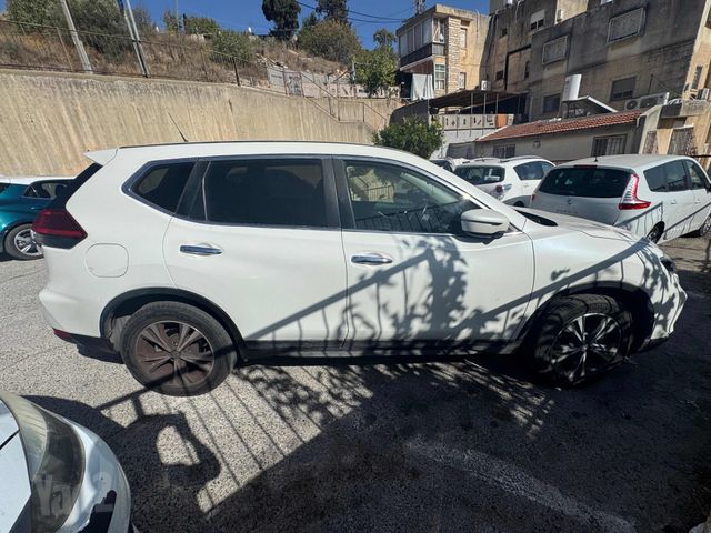ניסאן אקס טרייל