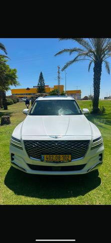 ג'נסיס GV80
