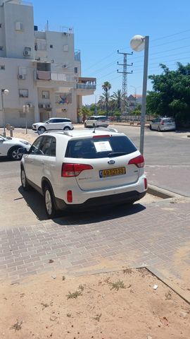 מודעת רכב קיה סורנטו