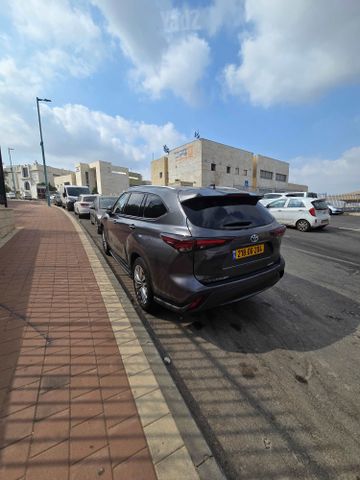 טויוטה היילנדר