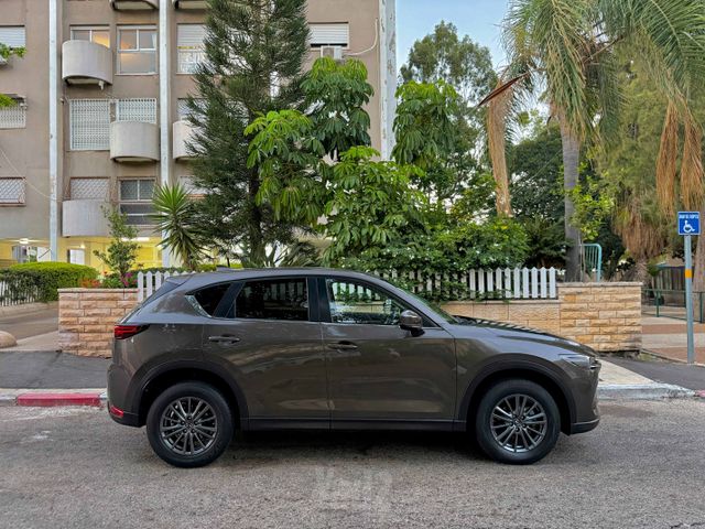 מודעת רכב מאזדה CX-5