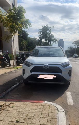 טויוטה RAV4