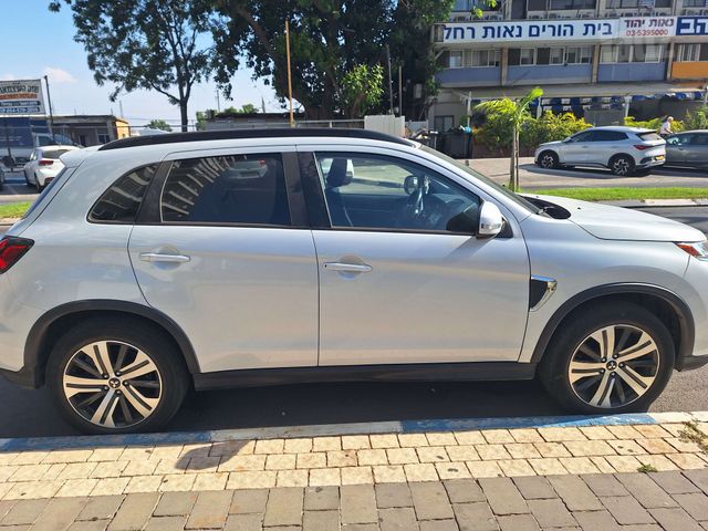 מיצובישי ASX