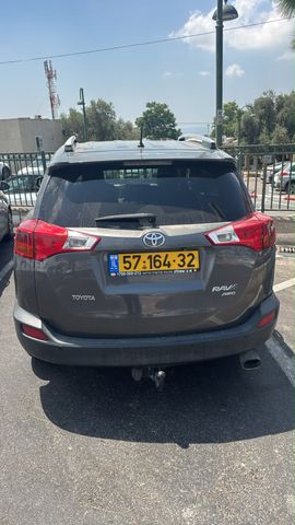 מודעת רכב טויוטה RAV4