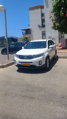 קיה סורנטו