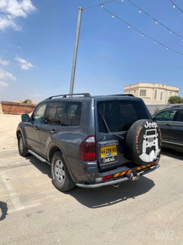 מיצובישי פג'רו