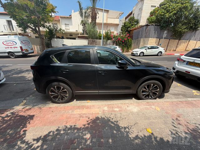 מודעת רכב מאזדה CX-5