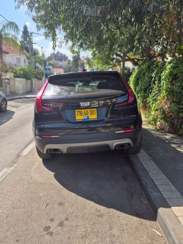 מודעת רכב קאדילק XT4