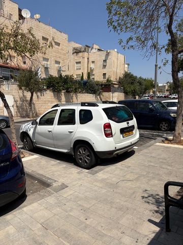 דאצ'יה דאסטר