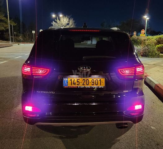 קיה סורנטו