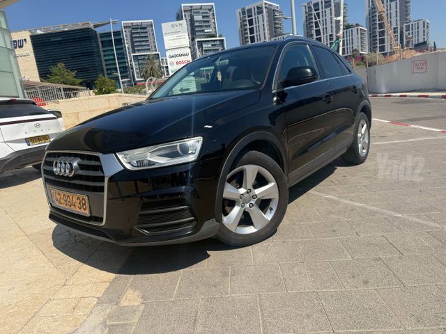 אאודי Q3