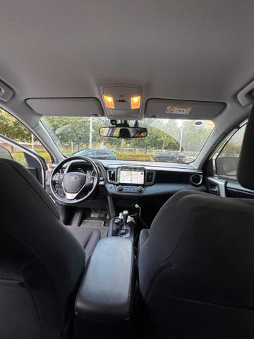 טויוטה RAV4