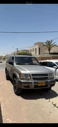 מודעת רכב איסוזו טרופר