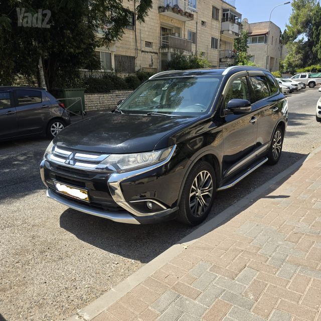 מיצובישי אאוטלנדר